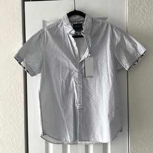 Men’s Demon & Flower collard short sleeve button down. NWT